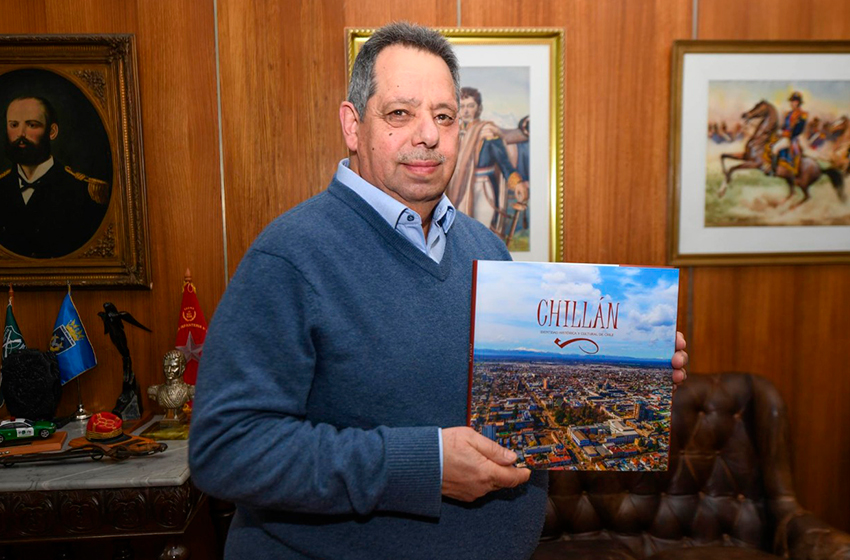  Municipio presenta inédito libro que recuerda a Chillán en sus 440 años de existencia