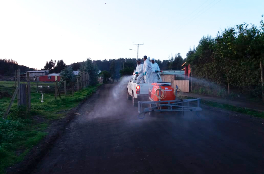  Municipio realiza sanitización en Colmuyao y calles de Buchupureo