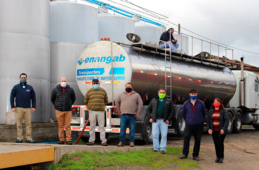  Cooperativa Vitivinícola COOVICEN de Quillón concretó venta de 110 mil litros de vino blanco a importantes bodegas de la zona central gracias al apoyo de INDAP