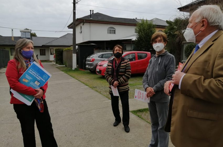  Vecinos de San Carlos le cierran la puerta a la violencia contra la mujer al sumarse a campaña enfocada en barrios