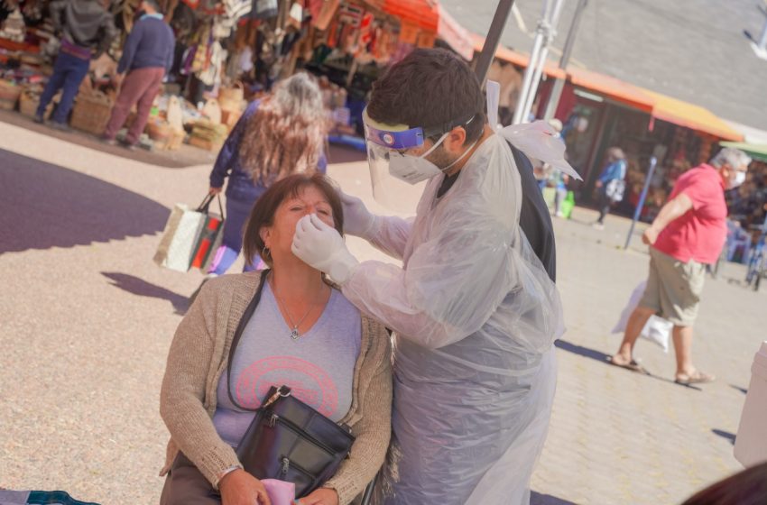  Un nuevo operativo de búsqueda activa de casos realizó el Servicio de Salud Ñuble en el mercado de Chillán