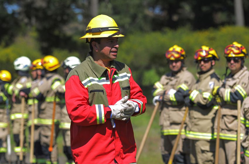  Corma inicia capacitación a 200 bomberos para combatir incendios forestales